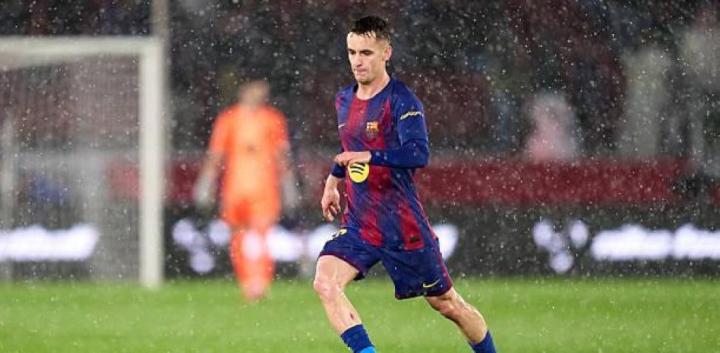  沙特联赛抛出橄榄枝；卡萨多坚定留守巴萨，专注冠军征程。 体育新闻