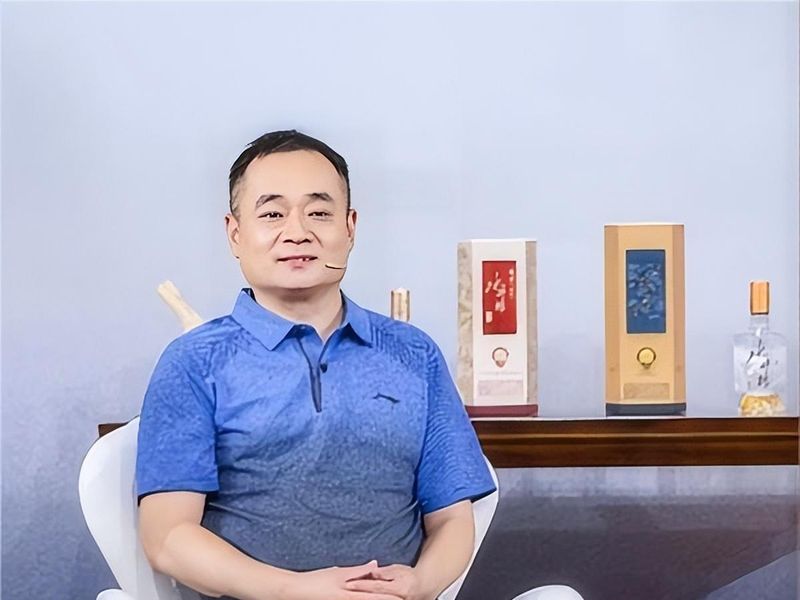  从幕后到台前：技术深剖刘国栋的执教方法论与香港队备战策略 体育新闻