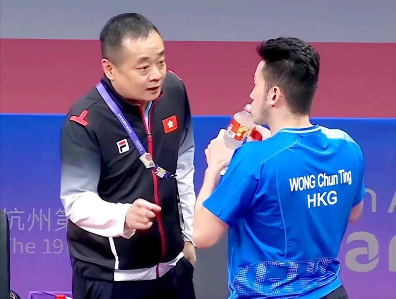  从幕后到台前：技术深剖刘国栋的执教方法论与香港队备战策略 体育新闻