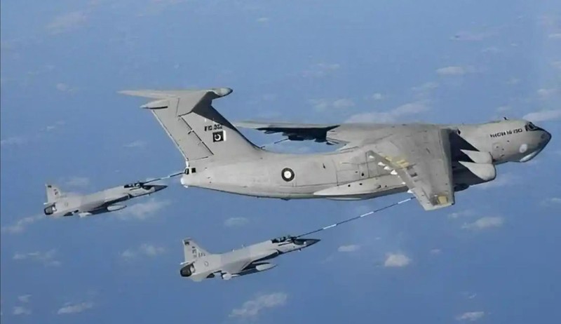 《“枭龙”Block3技术解码：KLJ-7A雷达与霹雳-15E组合如何重塑超视距空战规则》