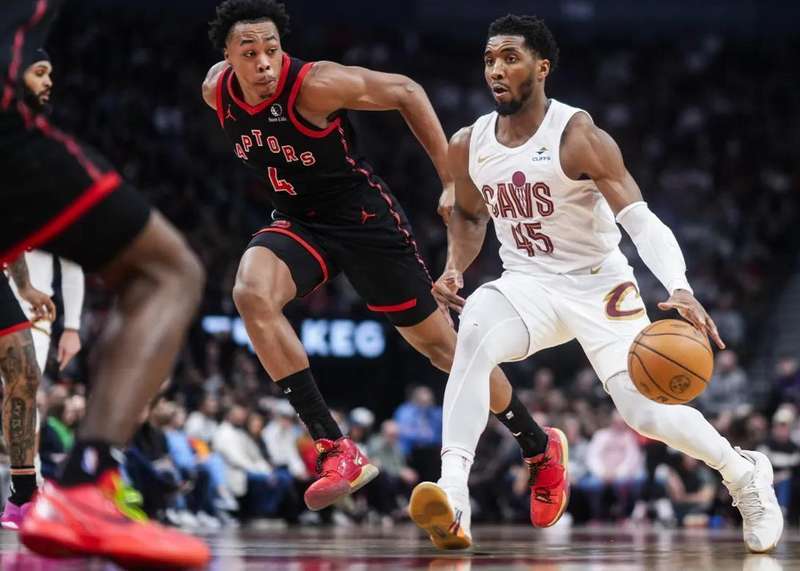  【深度复盘】126-113背后的战术密码：骑士开门红的技术内核 体育新闻