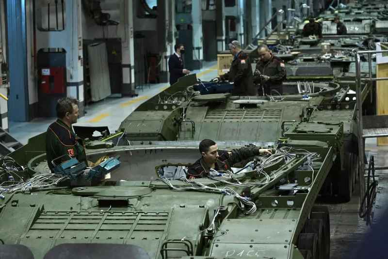  T-72库存枯竭深度复盘：从T-72B耗尽到T-72A重启的技术逻辑全解析 新闻 T-72库存枯竭深度复盘：从T-72B耗尽到T-72A重启的技术逻辑全解析 新闻