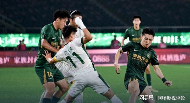  蓉城铁骑的不败密码：战术体系与球员成长的双重突破 体育新闻 蓉城铁骑的不败密码：战术体系与球员成长的双重突破 体育新闻