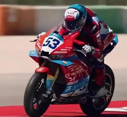  WSBK荷兰站数据复盘：德比斯与卡里卡苏洛的赛道效率对比分析 体育新闻 WSBK荷兰站数据复盘：德比斯与卡里卡苏洛的赛道效率对比分析 体育新闻