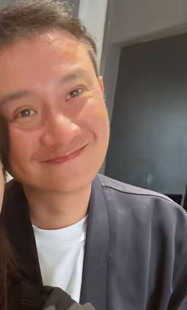  那枚戒指背后的温度：一个41岁男人重新出发的故事 娱乐新闻